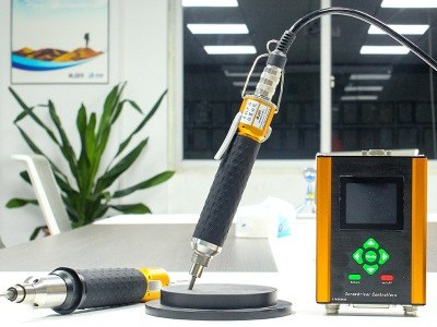 伺服電批加上機(jī)器人視覺，究竟是什么效果？-堅(jiān)豐股份